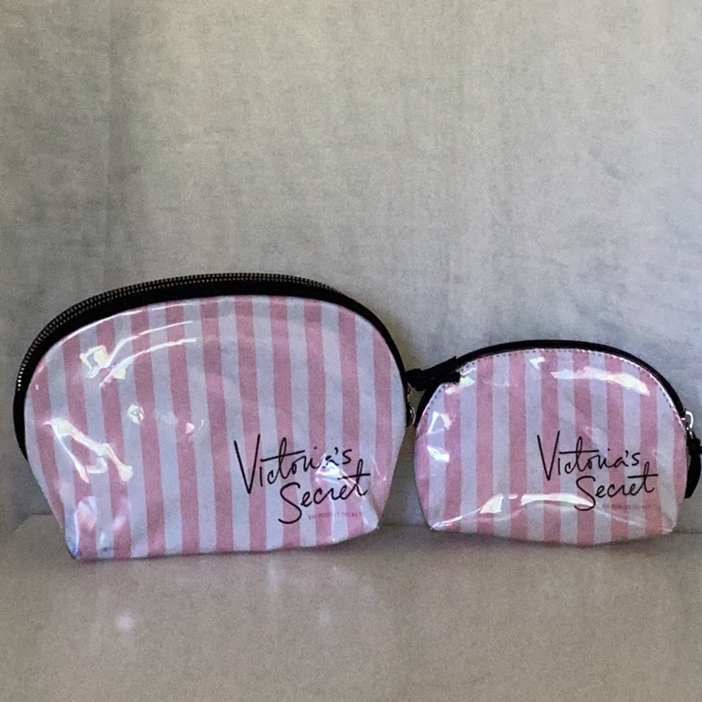 VS cosmetics bags set